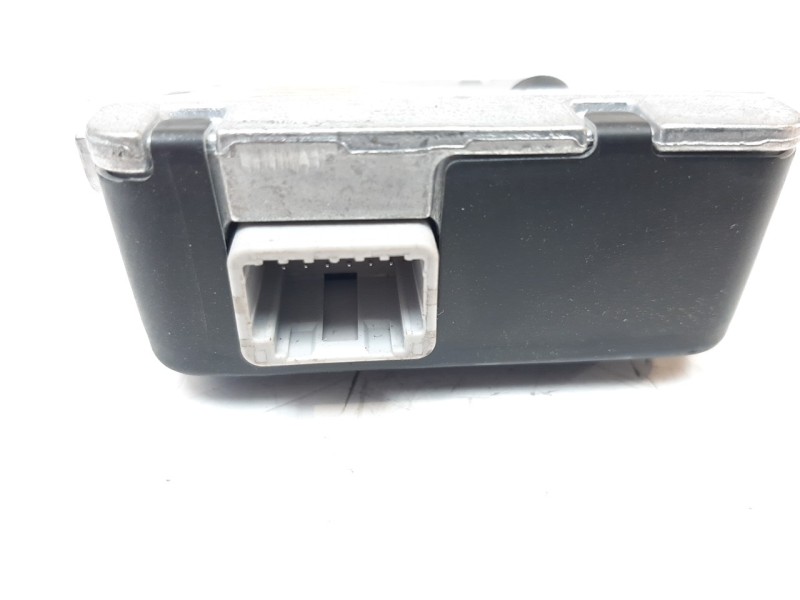 Recambio de modulo electronico para toyota c-hr referencia OEM IAM 8646CF4050  