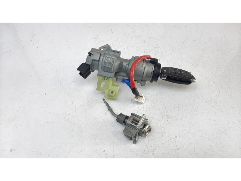Recambio de conmutador de arranque para hyundai tucson 1.6 cat referencia OEM IAM 81900D3G00  