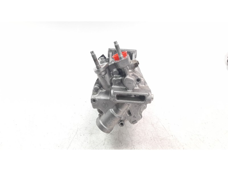 Recambio de compresor aire acondicionado para ford focus 1.0 ecoboost cat referencia OEM IAM JX6119D629HA AF601027FV 