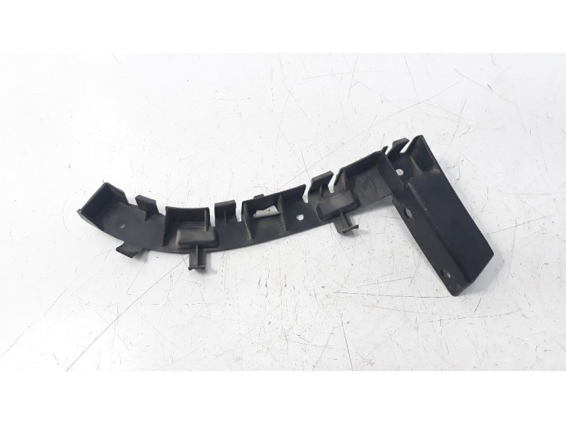 Recambio de molduras traseras para land rover freelander (lr2) td4 s referencia OEM IAM 6H5217A881AB  