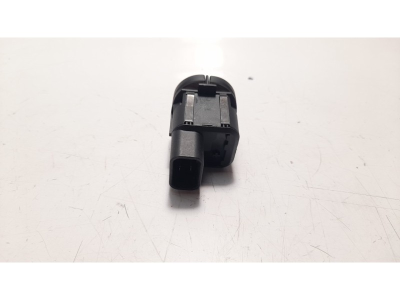 Recambio de mando elevalunas delantero izquierdo para ford fiesta (cbk) referencia OEM IAM 1363668 IAF410027HQ EWSFR007