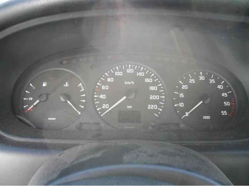 renault megane i berlina hatchback (ba0) del año 1998