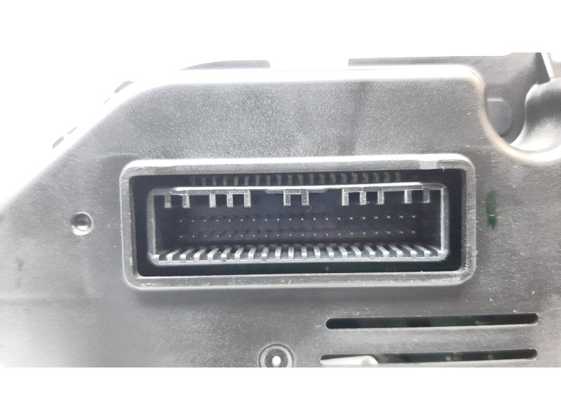 Recambio de cuadro instrumentos para hyundai tucson 1.6 cat referencia OEM IAM 94023D7AK0  