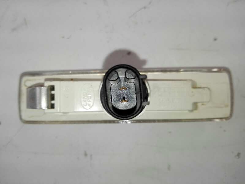 Recambio de piloto lateral derecho para land rover freelander (lr2) 2.2 td4 cat referencia OEM IAM CH9H2213N330A  