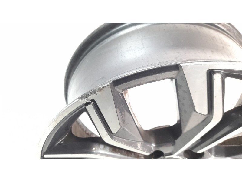 Recambio de llanta para renault clio v zen referencia OEM IAM 403000324R  