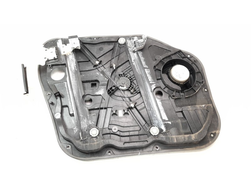 Recambio de elevalunas delantero derecho para hyundai tucson 1.6 cat referencia OEM IAM 82460D7010  