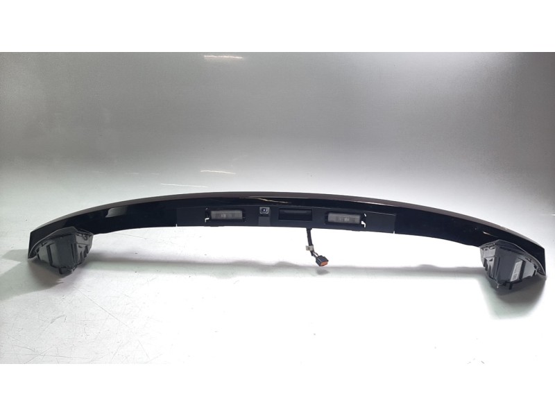 Recambio de piloto trasero central para hyundai tucson (nx) maxx 2wd referencia OEM IAM 92403N7020  
