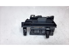 Recambio de aireador central izquierdo para renault clio v zen referencia OEM IAM 687515357R   2