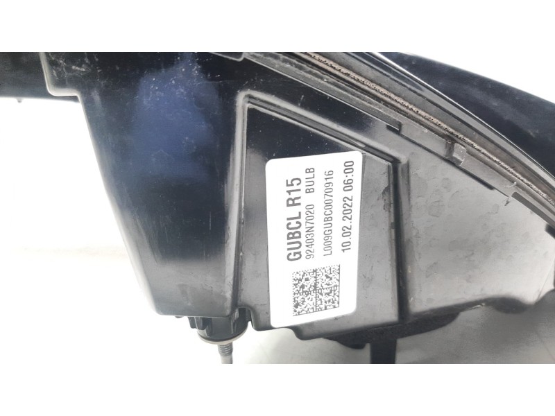 Recambio de piloto trasero central para hyundai tucson (nx) maxx 2wd referencia OEM IAM 92403N7020  