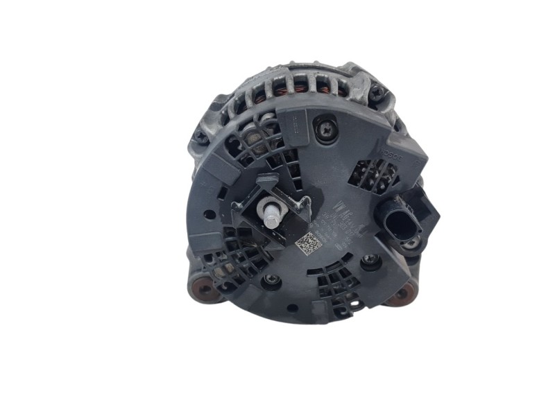Recambio de alternador para audi a4 ber. (b8) 2.0 16v tdi referencia OEM IAM 04L903017 ALF011551 