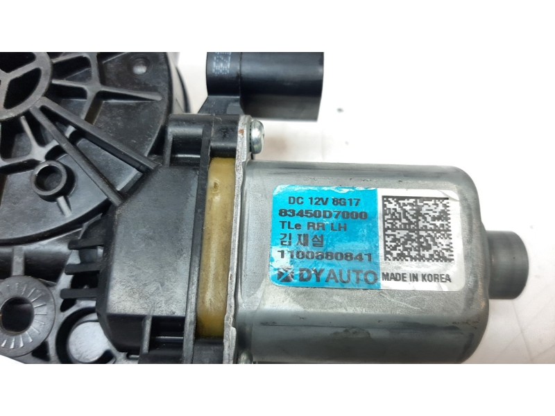 Recambio de motor elevalunas trasero izquierdo para hyundai tucson 1.6 cat referencia OEM IAM 83450D7000  