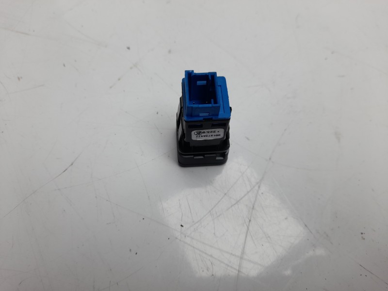 Recambio de interruptor para citroen c3 elle referencia OEM IAM 9812754477  