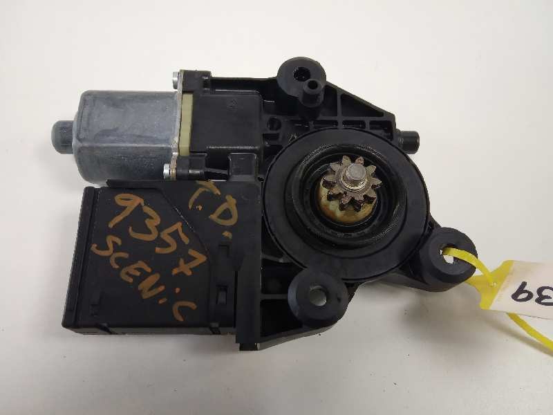 Recambio de motor elevalunas trasero derecho para renault scenic iii grand dynamique referencia OEM IAM 827300005R  