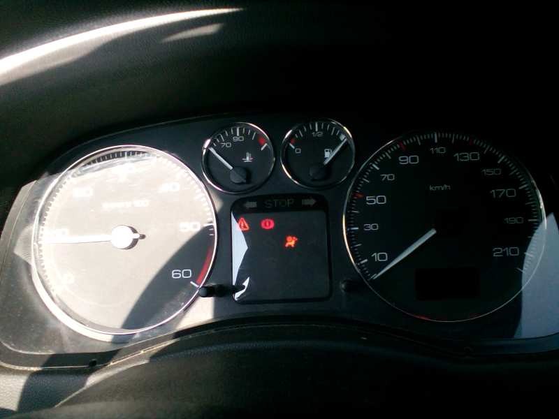 peugeot 307 berlina (s2) del año 2005