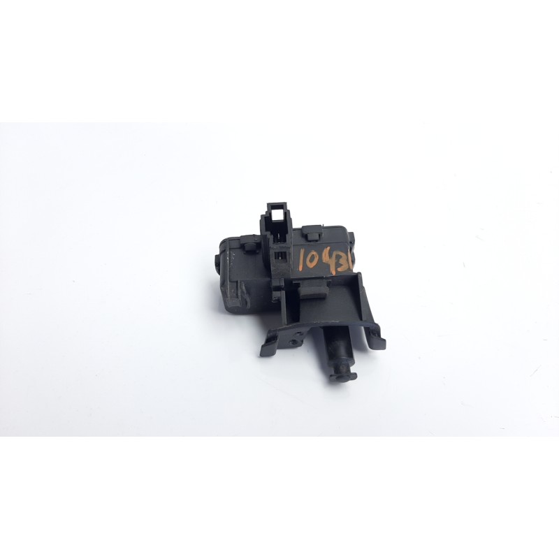 Recambio de tapa exterior combustible para audi a4 ber. (b8) 2.0 16v tdi referencia OEM IAM 8K0862153D  