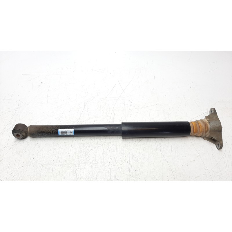 Recambio de amortiguador trasero derecho para mazda 3 lim. () 2.2 turbodiesel cat referencia OEM IAM B45A28700A  