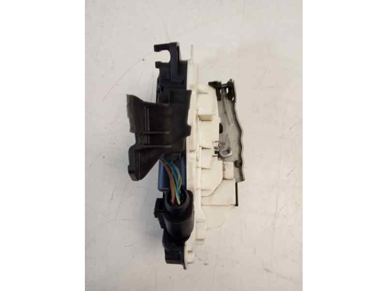 Recambio de cerradura puerta delantera derecha para seat ibiza (6p1) style referencia OEM IAM 5N1837016F  