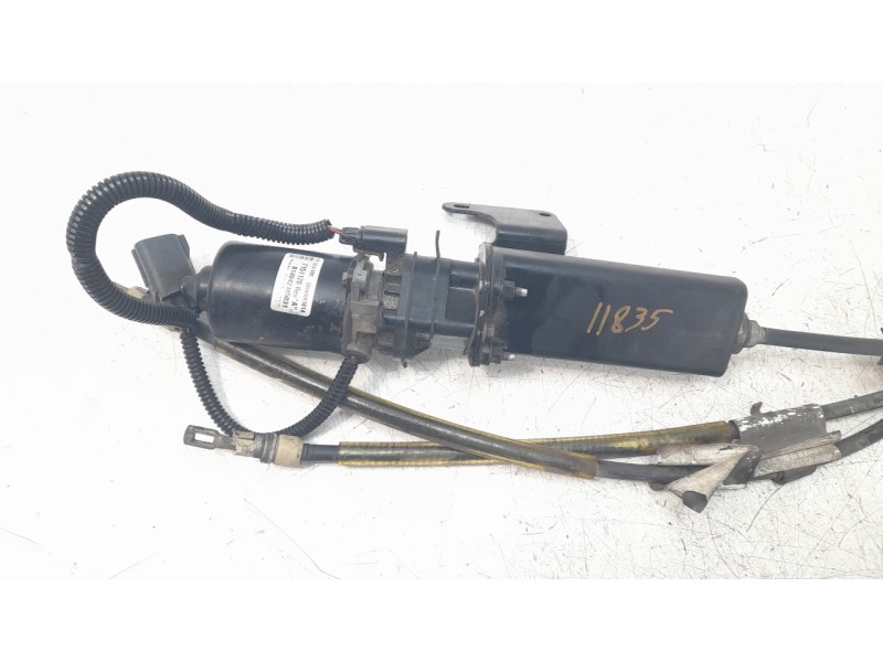 Recambio de freno de mano electrico para hyundai tucson (nx) maxx 2wd referencia OEM IAM 7151120  