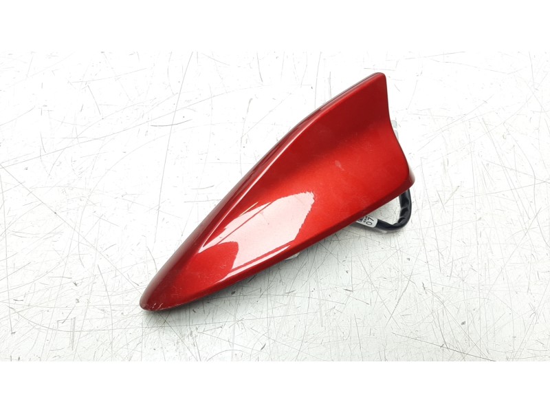 Recambio de antena para mazda 3 lim. () 2.2 turbodiesel cat referencia OEM IAM GML866930  