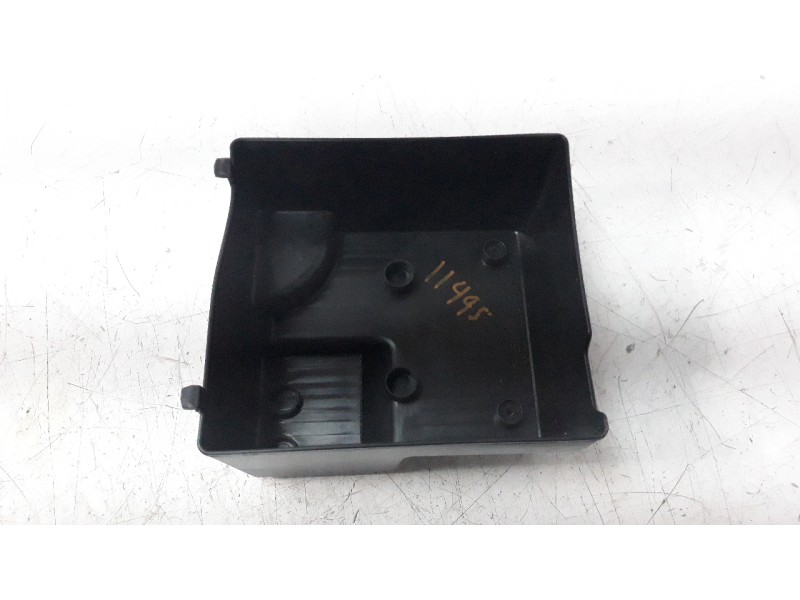Recambio de moldura para sym jet 14 125 referencia OEM IAM 81138XN10000  