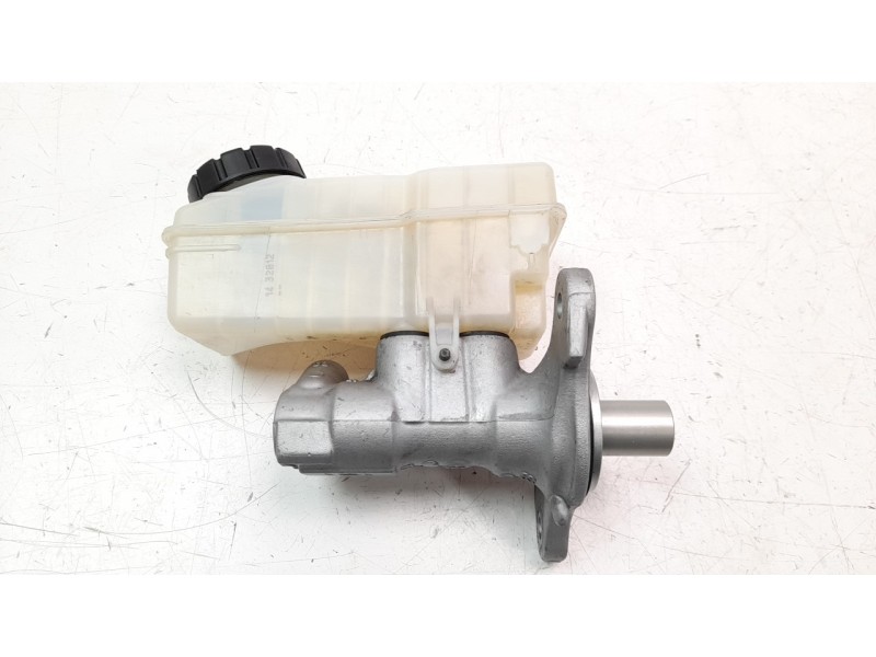 Recambio de bomba freno para dacia sandero 1.2 16v cat referencia OEM IAM 172022047R  