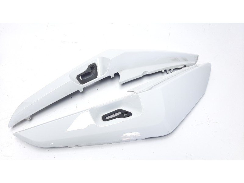 Recambio de moldura para bmw k 1600 gt/gtl referencia OEM IAM 40860267090 54228910 46627709505