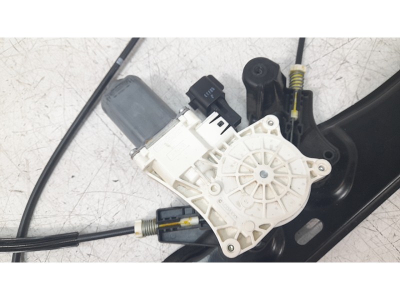 Recambio de elevalunas delantero derecho para land rover discovery sport 2.0 td4 cat referencia OEM IAM FK7223200AC  