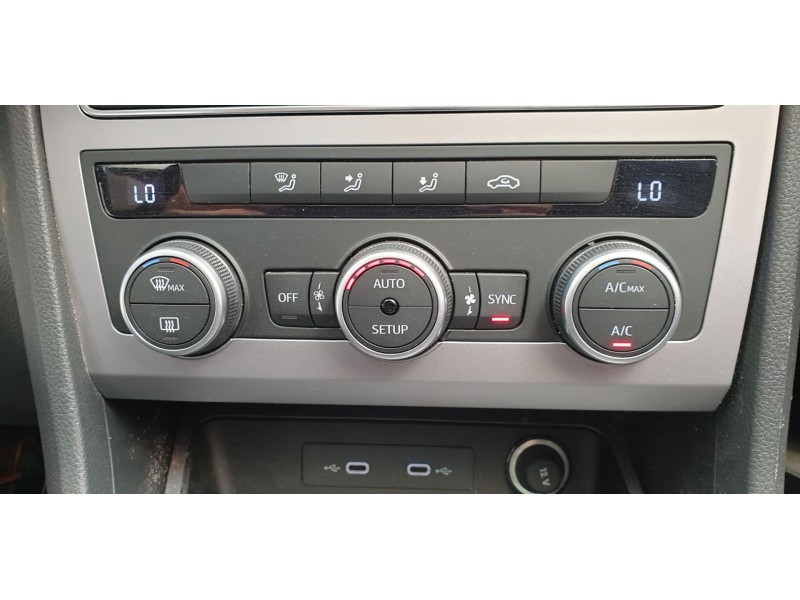 Recambio de mando climatizador para seat ateca (khp) fr referencia OEM IAM 575907044H  