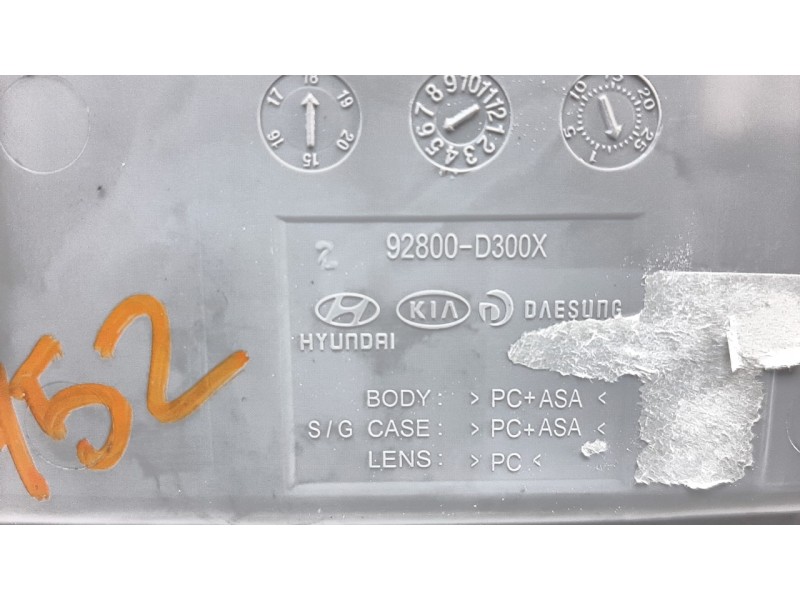 Recambio de luz interior para hyundai tucson 1.6 cat referencia OEM IAM 92800D3000  