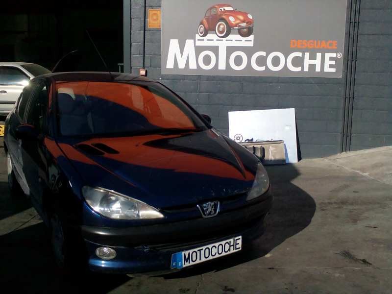 peugeot 206 berlina del año 2001