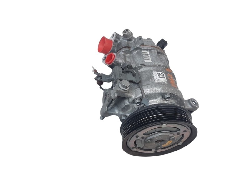 Recambio de compresor aire acondicionado para audi a4 ber. (b8) 2.0 16v tdi referencia OEM IAM 8T0260805F 32892 CAF760037