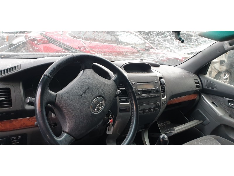 toyota land cruiser (j12) del año 2004