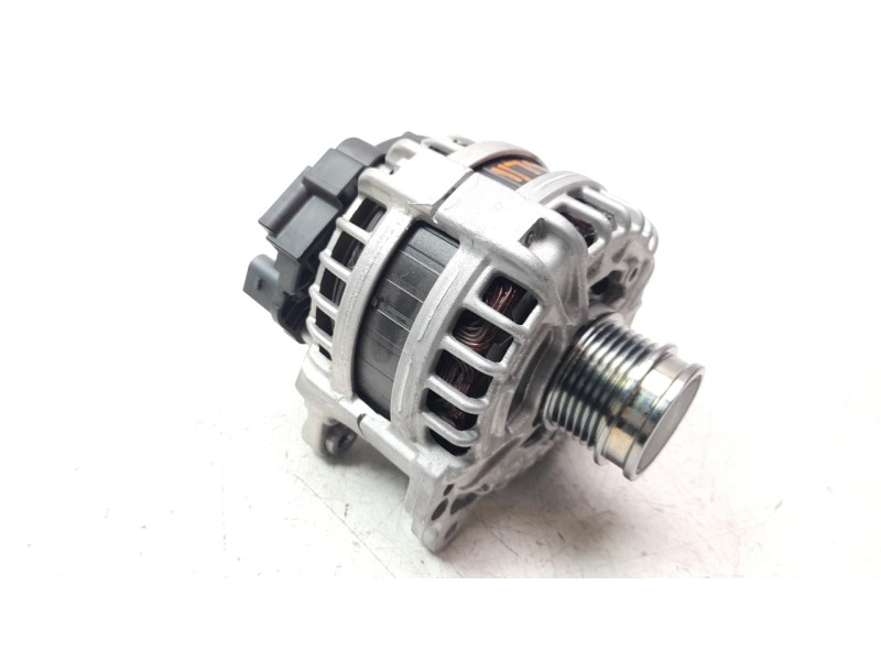 Recambio de alternador para seat ateca (khp) fr referencia OEM IAM 05E903027A  