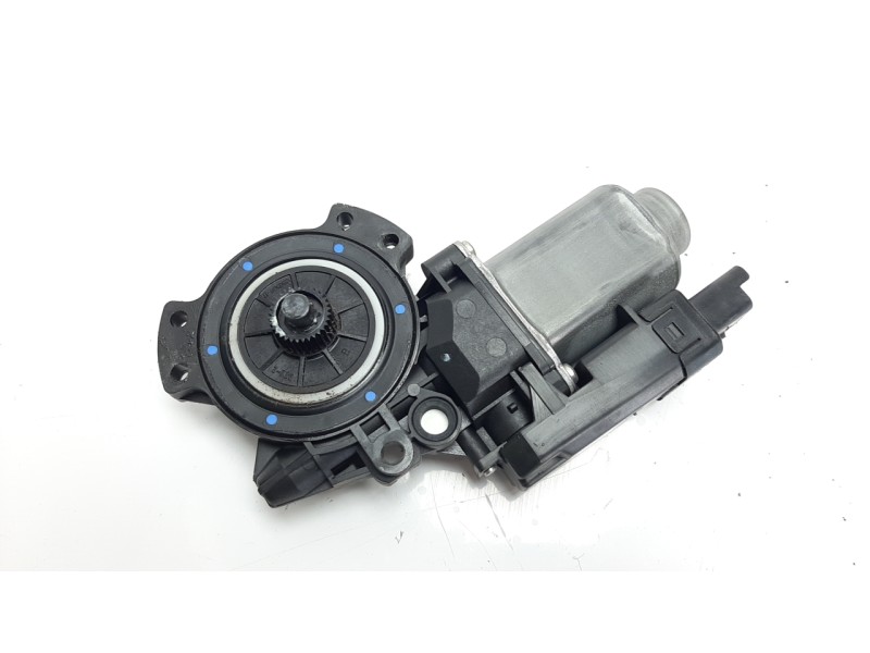 Recambio de motor elevalunas trasero derecho para kia cee´d active referencia OEM IAM 402058D  
