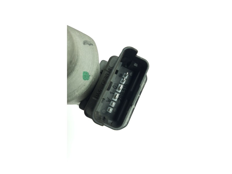 Recambio de motor elevalunas trasero derecho para kia cee´d active referencia OEM IAM 402058D  