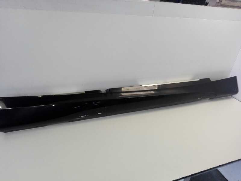 Recambio de estribos laterales para bmw serie 1 berlina (e81/e87) 120d referencia OEM IAM   