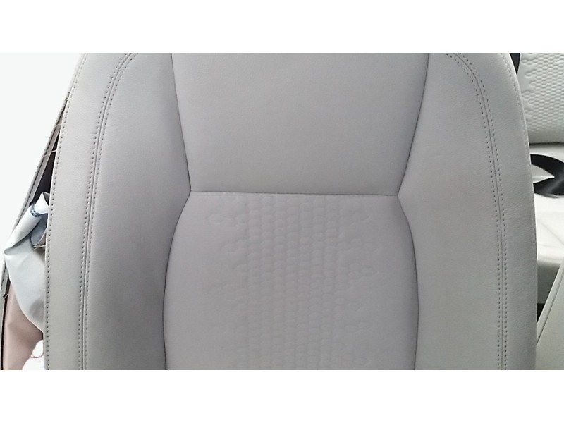 Recambio de juego asientos completo para land rover discovery sport 2.0 td4 cat referencia OEM IAM LR078051  