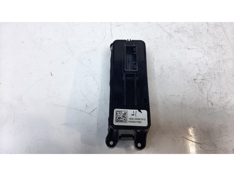 Recambio de mando multifuncion para hyundai tucson 1.6 cat referencia OEM IAM 93300D7600  
