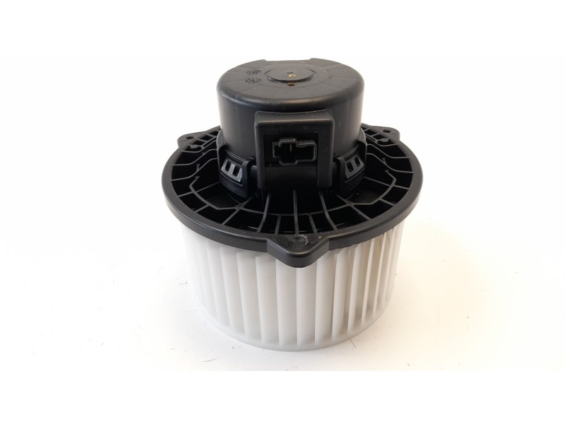 Recambio de ventilador calefaccion para kia xceed 1.0 tgdi cat referencia OEM IAM 97113J7000 EB1D1NXJAA 