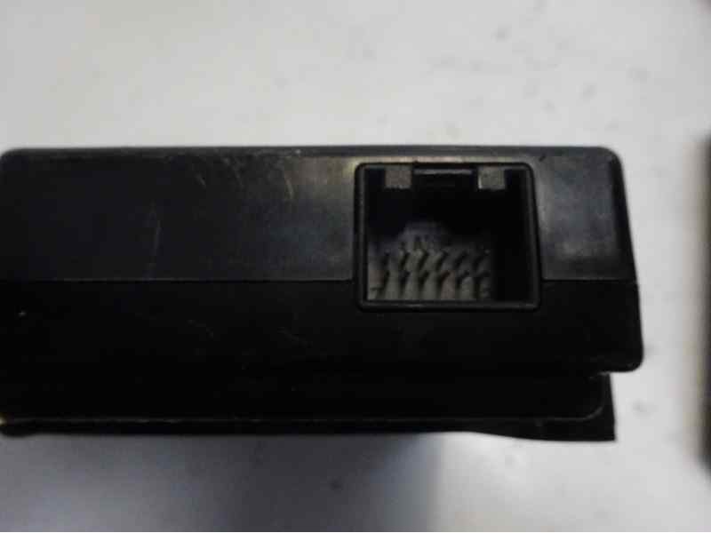 Recambio de guantera para volkswagen golf vi (5k1) advance bluemotion referencia OEM IAM 6J0035342B 5P0035341C 