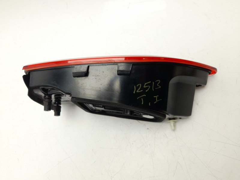 Recambio de piloto trasero izquierdo interior para ford kuga iii referencia OEM IAM PV4B13A603AD  