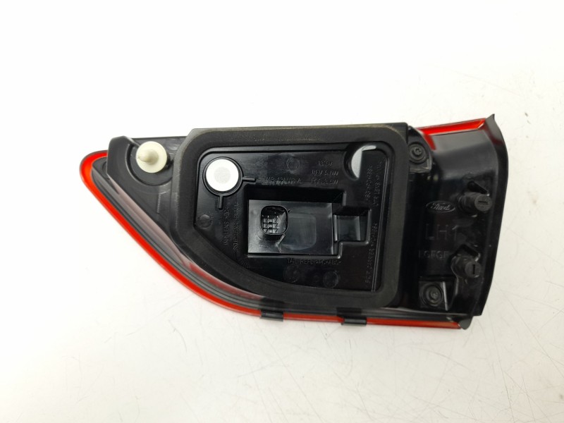 Recambio de piloto trasero izquierdo interior para ford kuga iii referencia OEM IAM PV4B13A603AD  