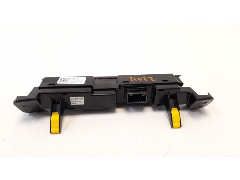 Recambio de warning para kia xceed 1.0 tgdi cat referencia OEM IAM 93600J7000WK  