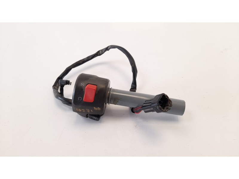 Recambio de piña luces derecha para kawasaki z 750 / z 1000 z 750 referencia OEM IAM 460911891  