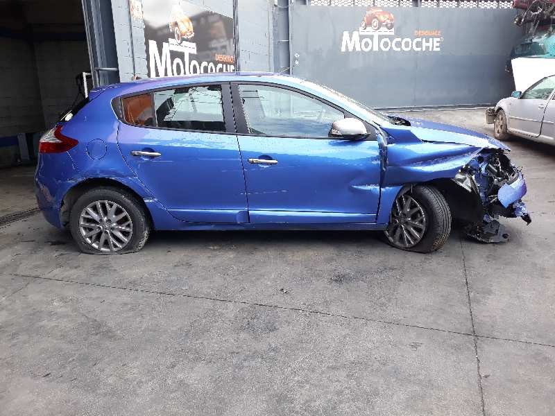 renault megane iii berlina 5 p del año 2013
