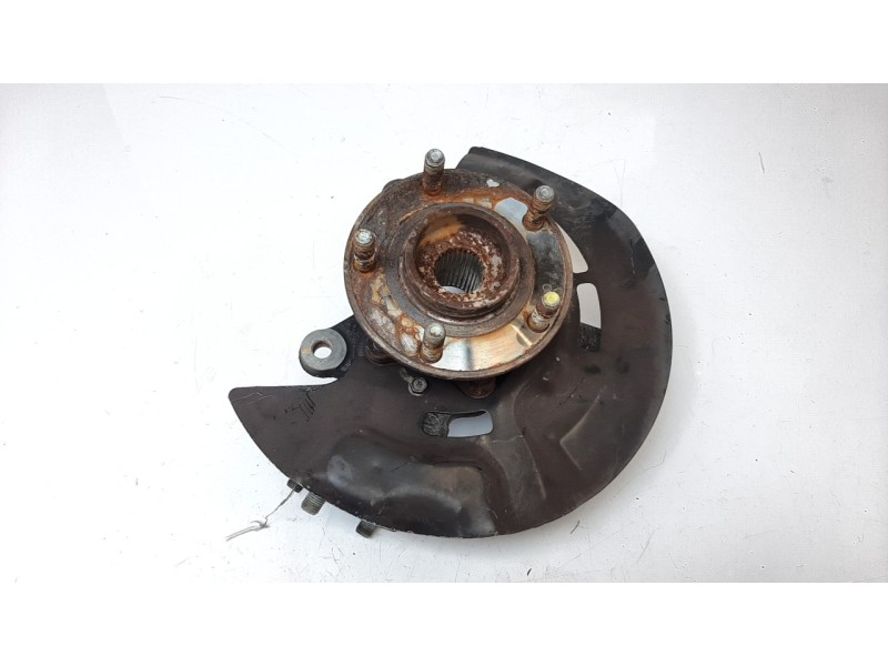 Recambio de mangueta delantera izquierda para hyundai tucson 1.6 cat referencia OEM IAM 51715D7000  