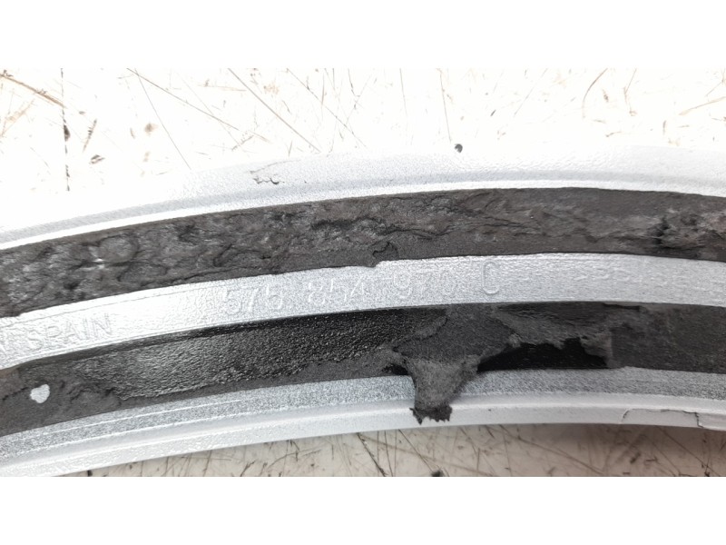 Recambio de aletin trasero derecho para seat ateca (khp) fr referencia OEM IAM 575854970C  