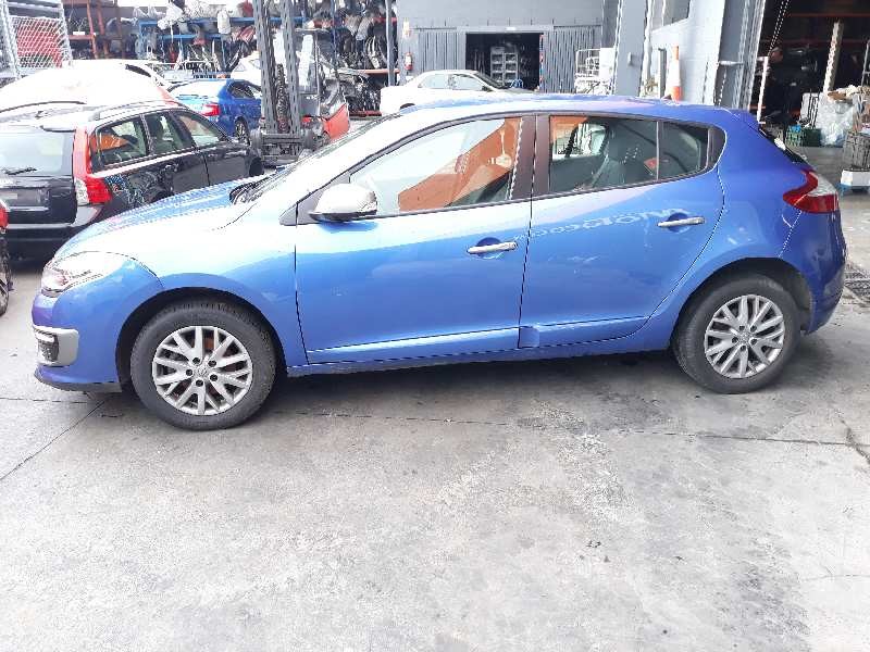 renault megane iii berlina 5 p del año 2013