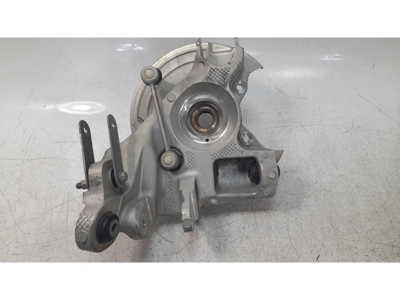 Recambio de mangueta trasera izquierda para land rover discovery sport 2.0 td4 cat referencia OEM IAM FK722C028AD  