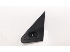 Recambio de molduras delanteras para peugeot 205 berlina 1.8 diesel referencia OEM IAM   